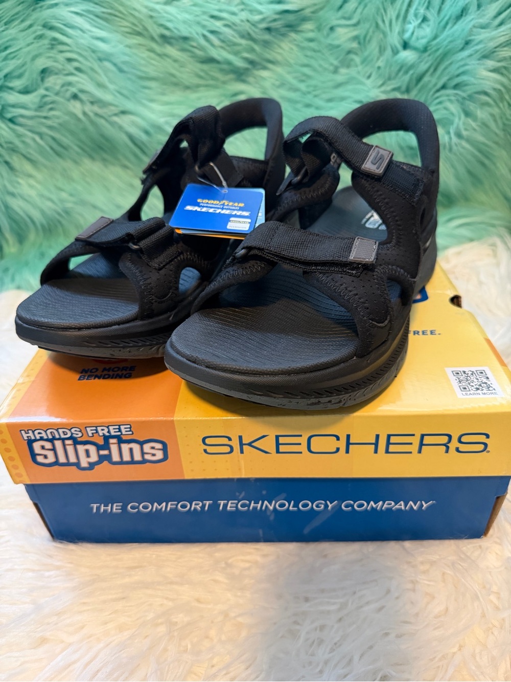 NIB Skechers Max Cushioning Premier 2.0 Sandal - Julian Black/Charcoal Mens 9